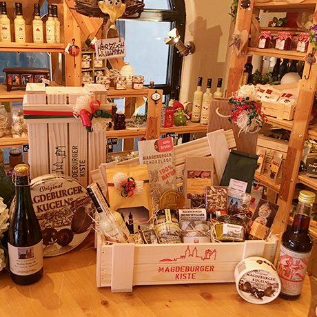Magdeburger Köstlichkeiten - Halbkugeln, Mostrich, Senf, Wein, Likör, Schokolade, Eierlikör, Eiersuppe u.v.m.